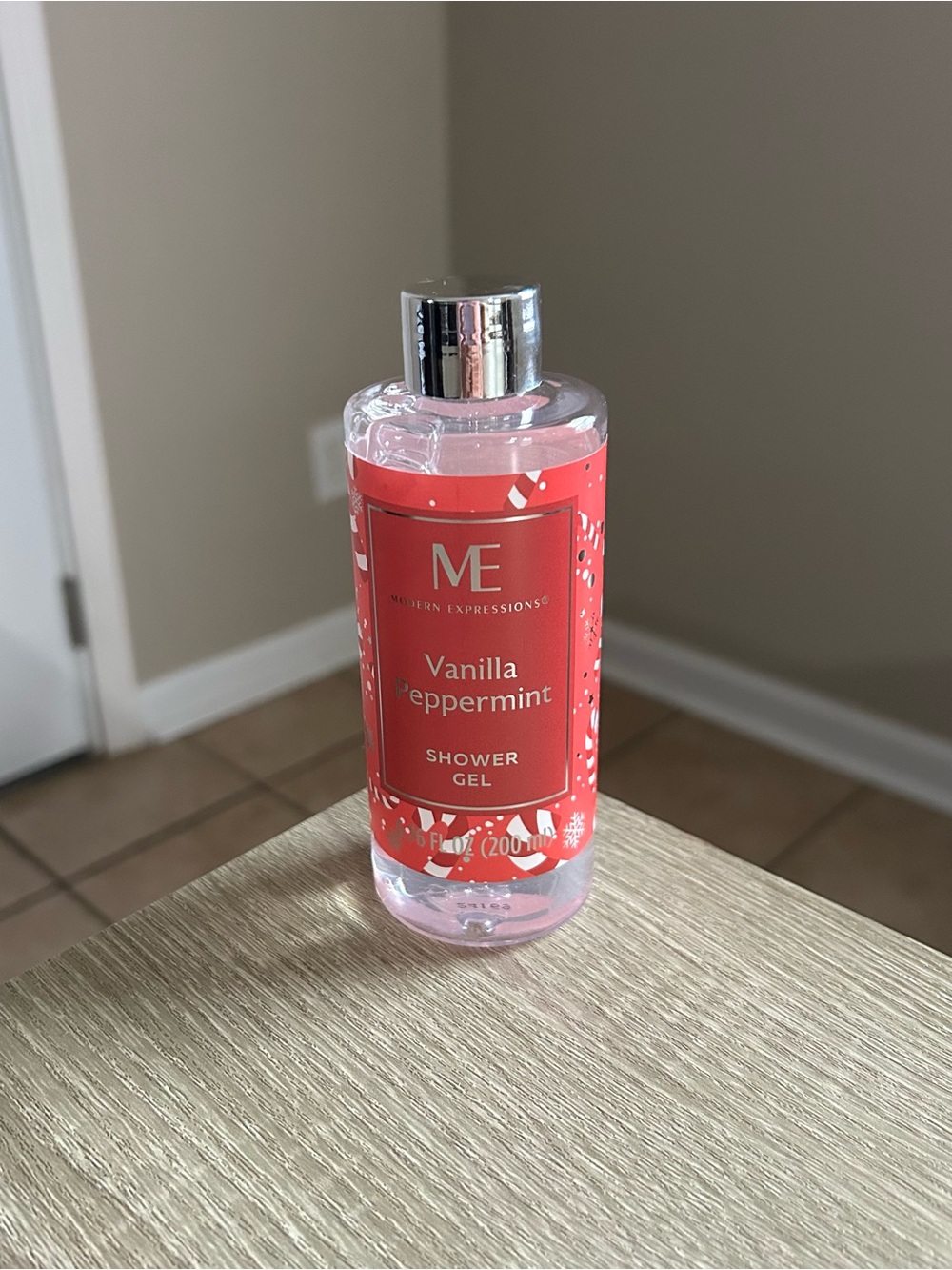 NEW … MODERN EXPRESSIONS “Vanilla Peppermint” Shower Gel